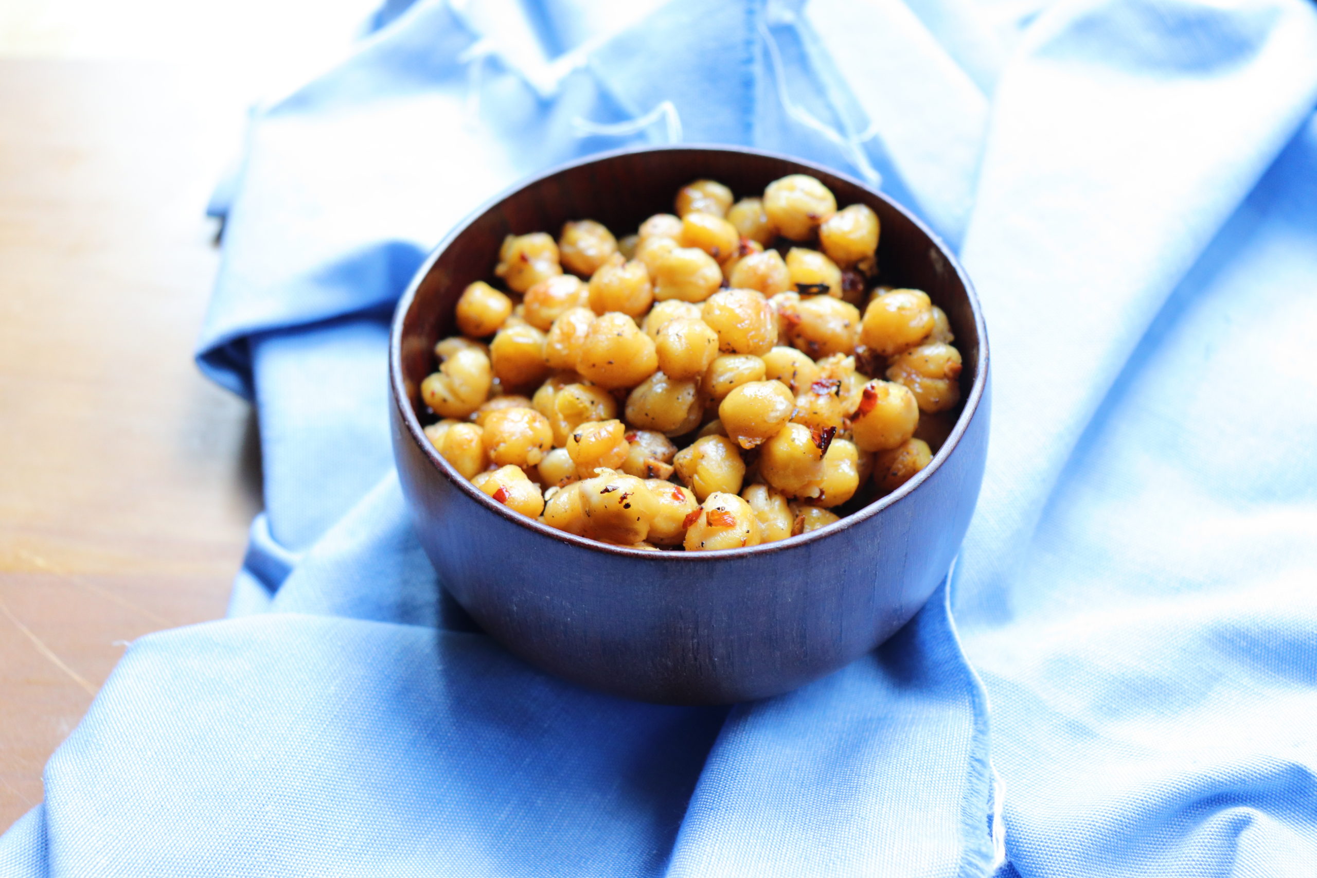 Spicy Garlic Roasted Chickpeas Snack Very Vegan Val 