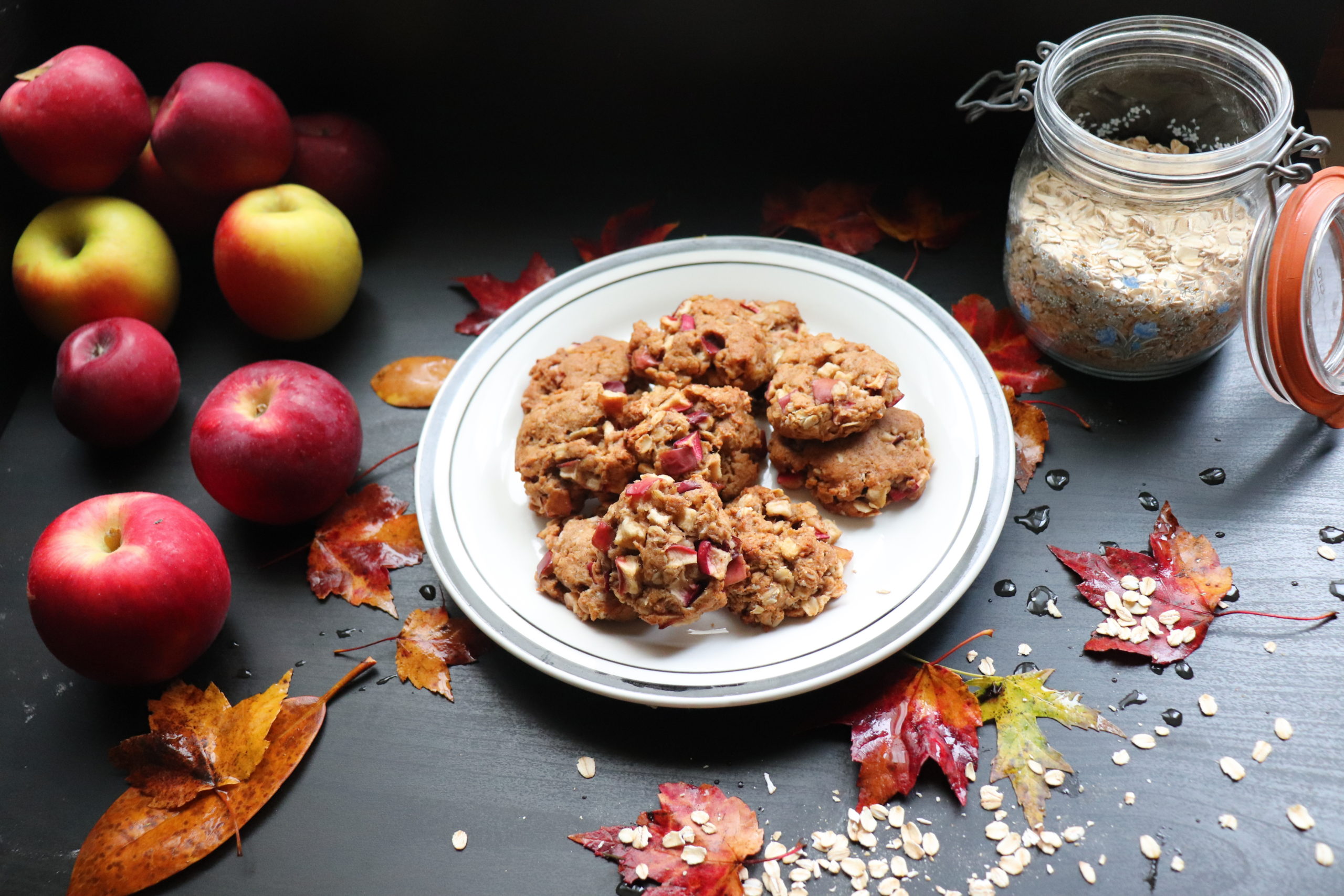 Almond, Oat and Vegan Apple Cookies - Very Vegan Val